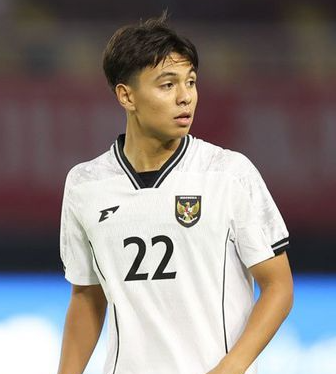 Adrian Wibowo Jalani Debut
