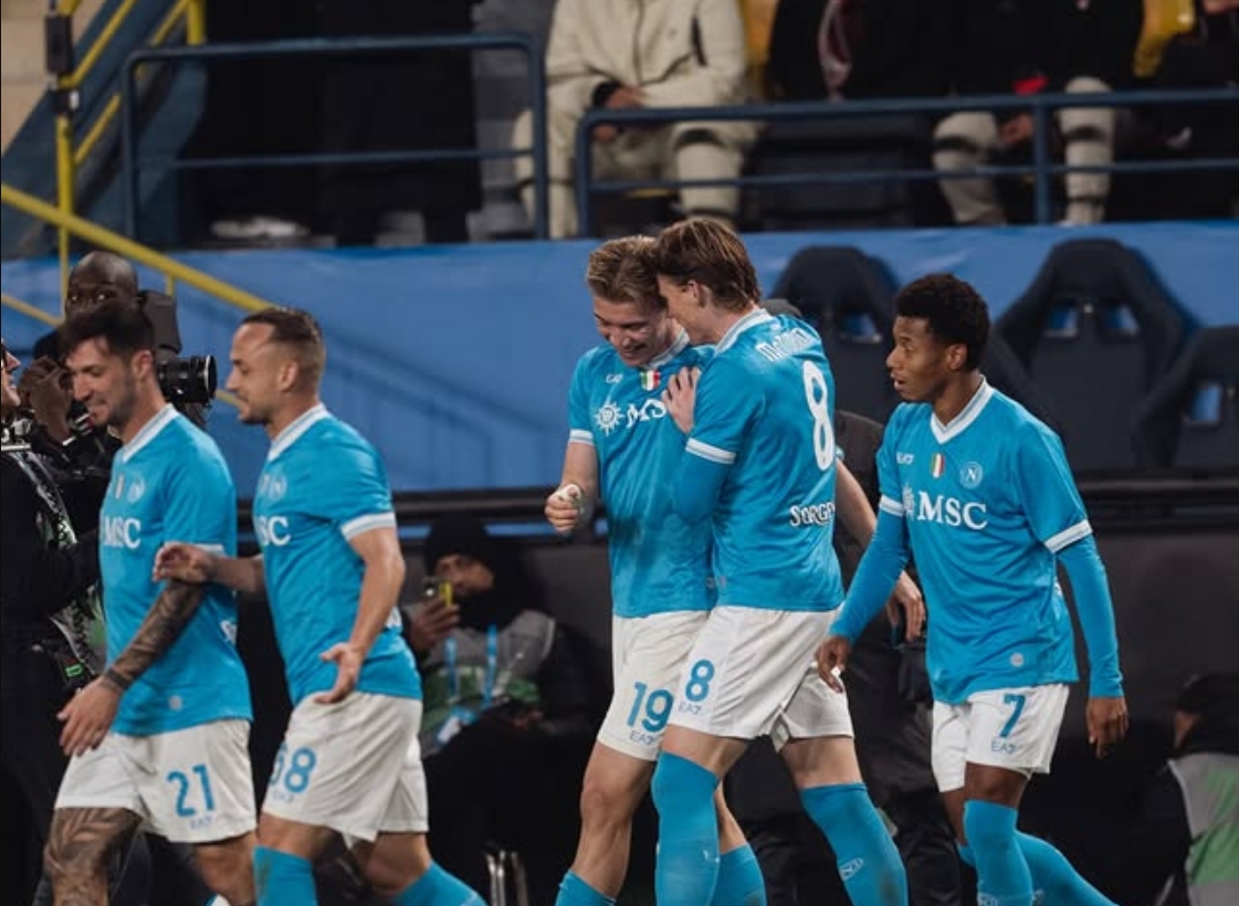 Napoli Hajar AC Milan 2-0